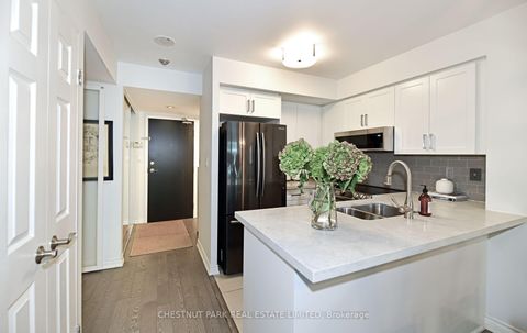 Photo 6 at 1013 - 230 King Street, Moss Park, Toronto