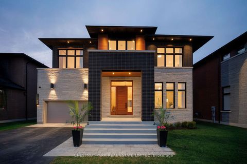 Photo 1 at 29 Limerick Street, Oak Ridges Lake Wilcox, Richmond Hill