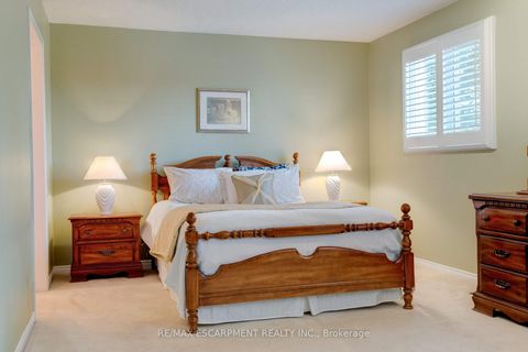 Photo 21 at 1151 Manor Road, GA Glen Abbey, Oakville