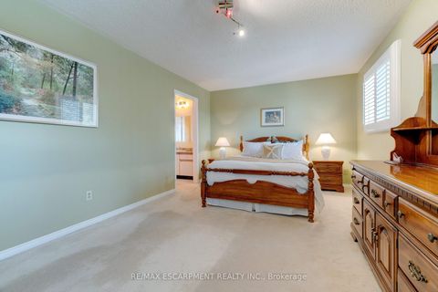 Photo 23 at 1151 Manor Road, GA Glen Abbey, Oakville