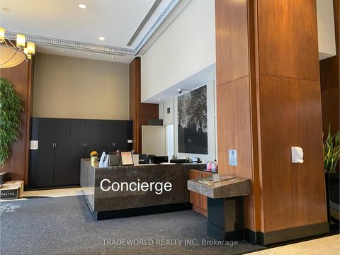 Photo 15 at 826 - 628 Fleet Street, Niagara, Toronto