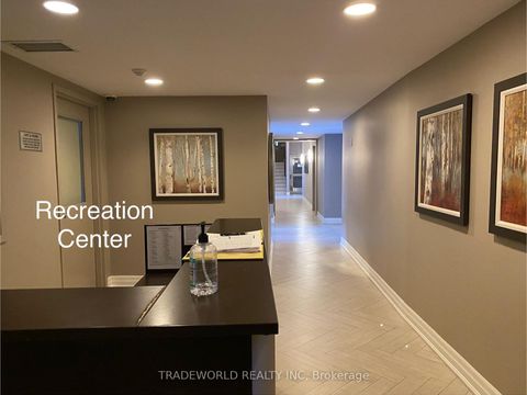 Photo 20 at 826 - 628 Fleet Street, Niagara, Toronto