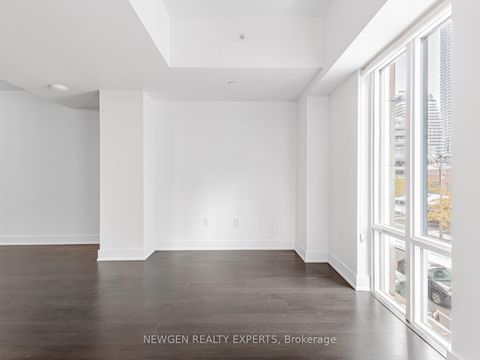 Photo 19 at 208 - 955 Bay Street, Bay Street Corridor, Toronto