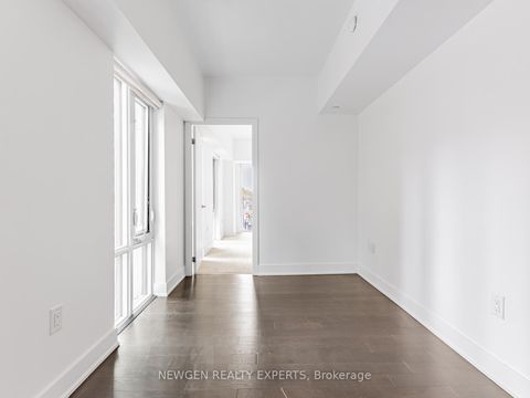 Photo 22 at 208 - 955 Bay Street, Bay Street Corridor, Toronto