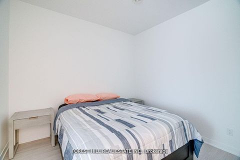 Photo 3 at 209 - 185 Alberta Avenue, Oakwood Village, Toronto