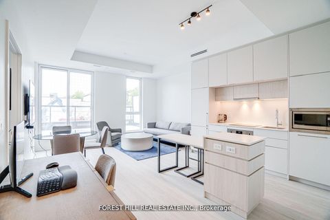 Photo 5 at 209 - 185 Alberta Avenue, Oakwood Village, Toronto