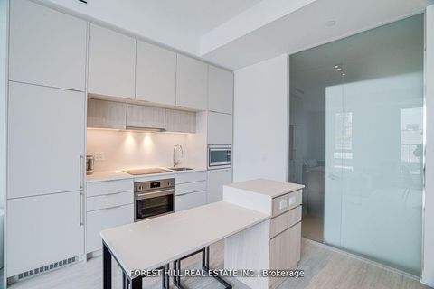 Photo 7 at 209 - 185 Alberta Avenue, Oakwood Village, Toronto