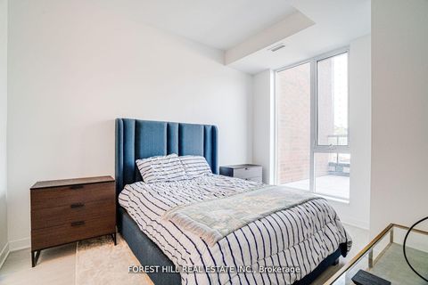 Photo 13 at 209 - 185 Alberta Avenue, Oakwood Village, Toronto