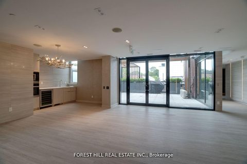 Photo 18 at 209 - 185 Alberta Avenue, Oakwood Village, Toronto