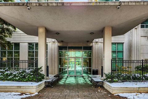 Photo 2 at 916 - 35 Bales Avenue, Willowdale East, Toronto