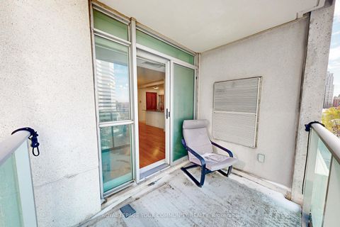 Photo 29 at 916 - 35 Bales Avenue, Willowdale East, Toronto