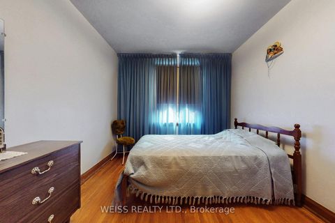 Photo 11 at 246 Thirtieth Street, Alderwood, Toronto