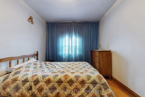 Photo 15 at 246 Thirtieth Street, Alderwood, Toronto