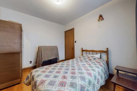 Photo 16 at 246 Thirtieth Street, Alderwood, Toronto