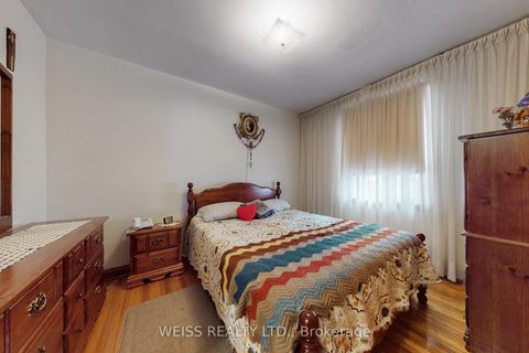 Photo 17 at 246 Thirtieth Street, Alderwood, Toronto