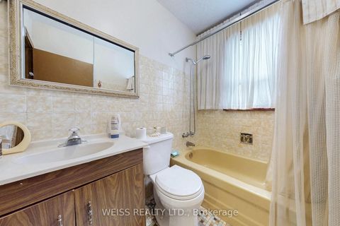 Photo 20 at 246 Thirtieth Street, Alderwood, Toronto