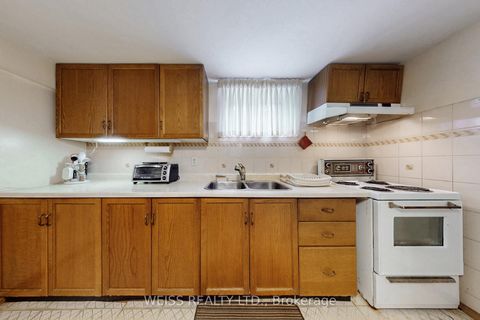 Photo 32 at 246 Thirtieth Street, Alderwood, Toronto