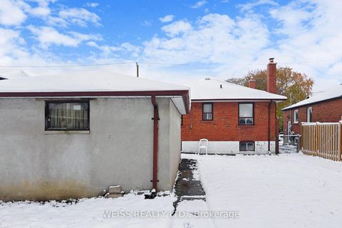 Photo 40 at 246 Thirtieth Street, Alderwood, Toronto