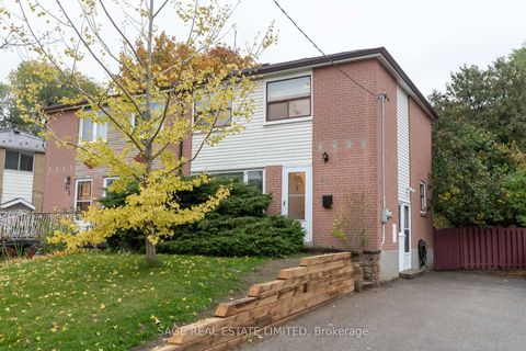 Photo 0 at 25 Willowmount Drive, Birchmount, Toronto