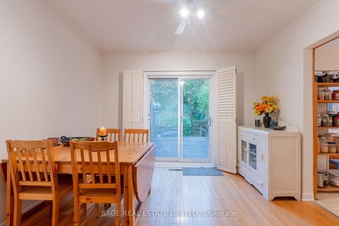 Photo 7 at 25 Willowmount Drive, Birchmount, Toronto