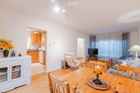 Photo 8 at 25 Willowmount Drive, Birchmount, Toronto