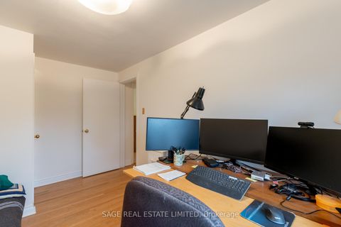 Photo 24 at 25 Willowmount Drive, Birchmount, Toronto