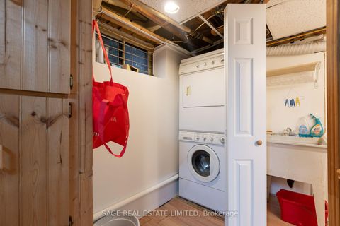 Photo 27 at 25 Willowmount Drive, Birchmount, Toronto