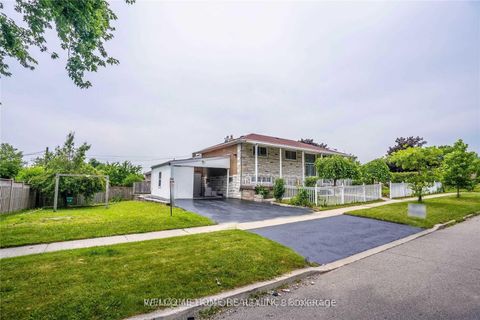 Photo 13 at 56 Ascolda Boulevard, Eglinton East, Toronto
