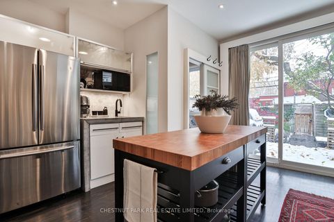 Photo 14 at 122 Ivy Avenue, South Riverdale, Toronto