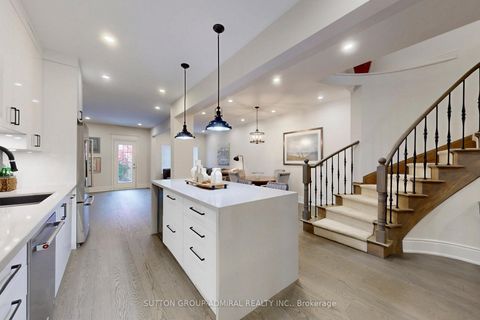 Photo 9 at 51 Abbeywood Gate W, Beverley Glen, Vaughan