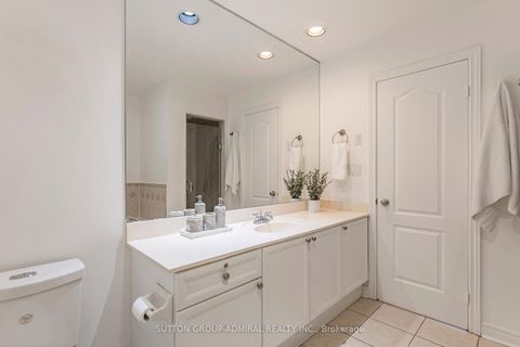 Photo 16 at 51 Abbeywood Gate W, Beverley Glen, Vaughan