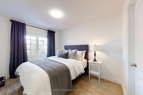 Photo 19 at 51 Abbeywood Gate W, Beverley Glen, Vaughan