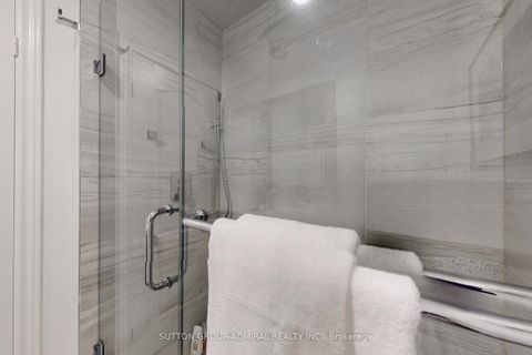 Photo 22 at 51 Abbeywood Gate W, Beverley Glen, Vaughan