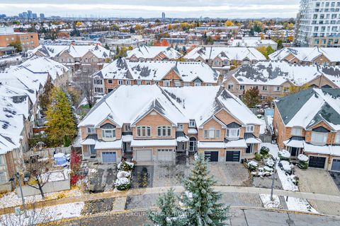 Photo 38 at 51 Abbeywood Gate W, Beverley Glen, Vaughan