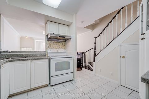 Photo 20 at 1313 - 28 Sommerset Way, Willowdale East, Toronto
