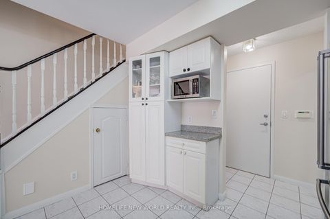 Photo 21 at 1313 - 28 Sommerset Way, Willowdale East, Toronto