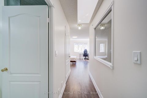 Photo 33 at 1313 - 28 Sommerset Way, Willowdale East, Toronto