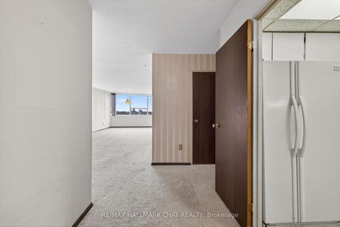 Photo 6 at 2002 - 65 Huntingdale Boulevard, L'Amoreaux, Toronto