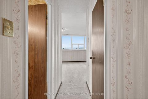 Photo 25 at 2002 - 65 Huntingdale Boulevard, L'Amoreaux, Toronto