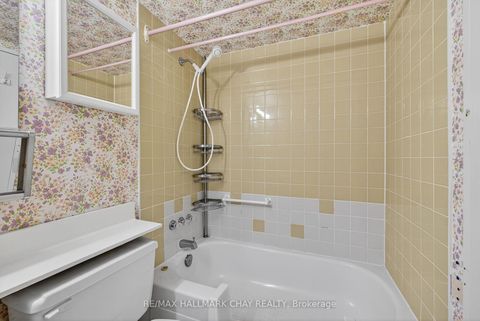Photo 31 at 2002 - 65 Huntingdale Boulevard, L'Amoreaux, Toronto