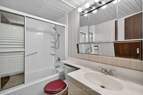 Photo 32 at 2002 - 65 Huntingdale Boulevard, L'Amoreaux, Toronto