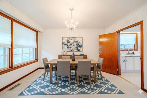 Photo 5 at 3 Griselda Crescent, Woburn, Toronto