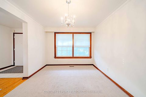 Photo 6 at 3 Griselda Crescent, Woburn, Toronto