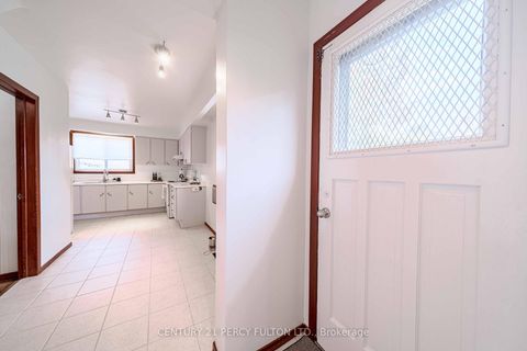 Photo 10 at 3 Griselda Crescent, Woburn, Toronto