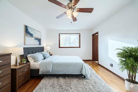 Photo 13 at 3 Griselda Crescent, Woburn, Toronto