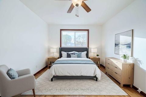 Photo 14 at 3 Griselda Crescent, Woburn, Toronto