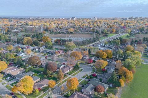 Photo 34 at 3 Griselda Crescent, Woburn, Toronto