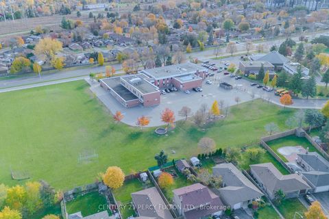 Photo 35 at 3 Griselda Crescent, Woburn, Toronto