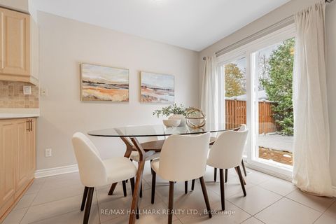 Photo 9 at 29 Canterbury Court, Harding, Richmond Hill