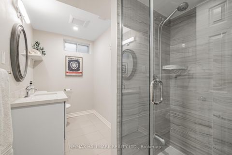 Photo 24 at 29 Canterbury Court, Harding, Richmond Hill